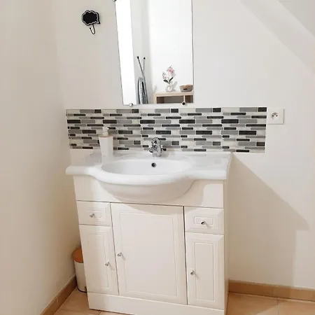Proche Aeroport A Pied O Fleuri Apartment Tille